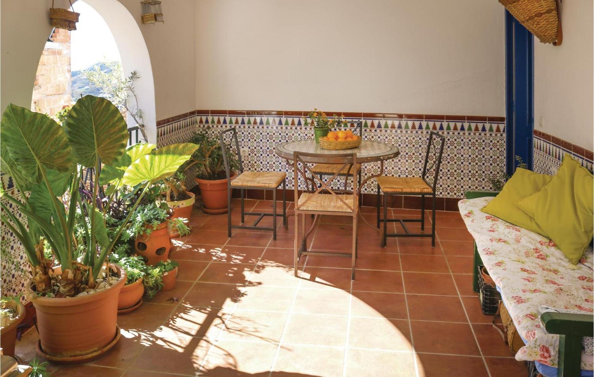 Nice Home In Canillas De Albaida With Wifi Экстерьер фото