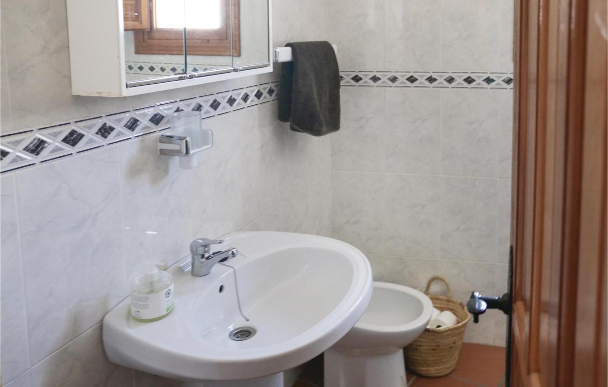 Nice Home In Canillas De Albaida With Wifi Экстерьер фото